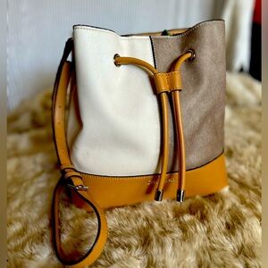 Calvin Klein Gabrianna bag